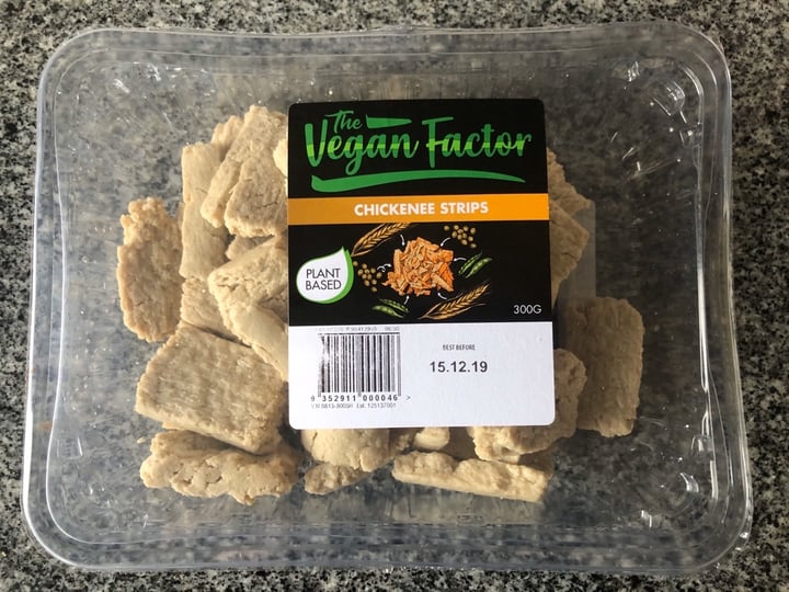photo of The Vegan Factor Chickenee Strips shared by @warrensreviews on  04 Apr 2020 - review