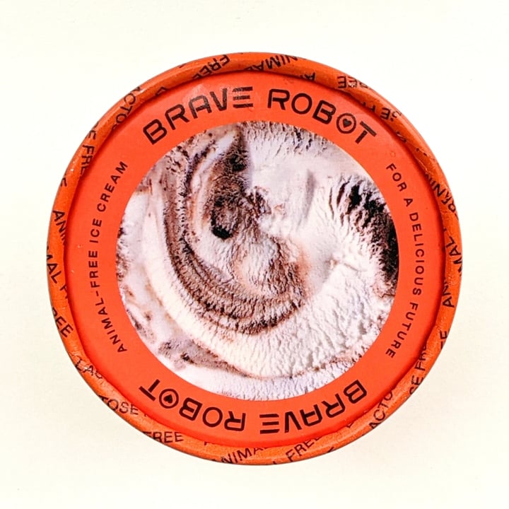 photo of Brave Robot Brave Robot Vanilla 'N Cookies Animal-Free Dairy Ice Cream shared by @veggieassassin on  28 May 2021 - review