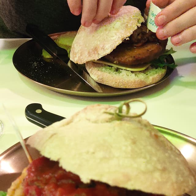 Photo of the dish “Hamburguesa De Seitán”