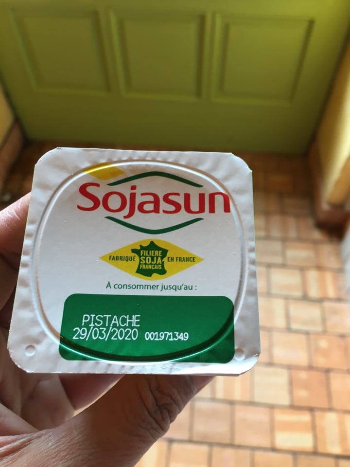 review photo of Sojasun Yaourt pistache shared by @fannycat on 19 Mar 2020 - review