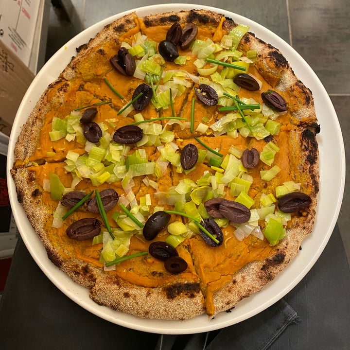 photo of Berberè Pizzeria Binaria Pizza Viola shared by @giugliagiuglia on  30 Mar 2022 - review