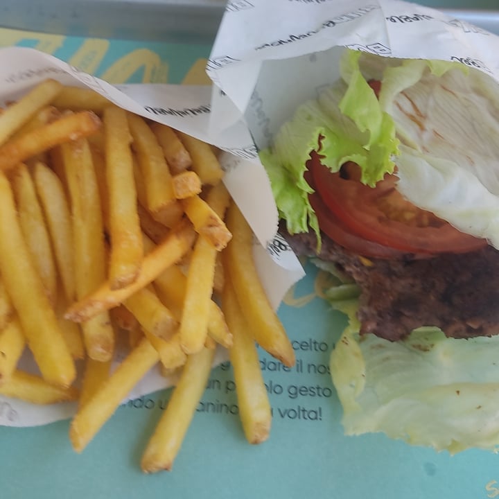 photo of Bun Unbelievable Burgers Beyond Protein Burger shared by @weed14 on  13 Jul 2022 - review