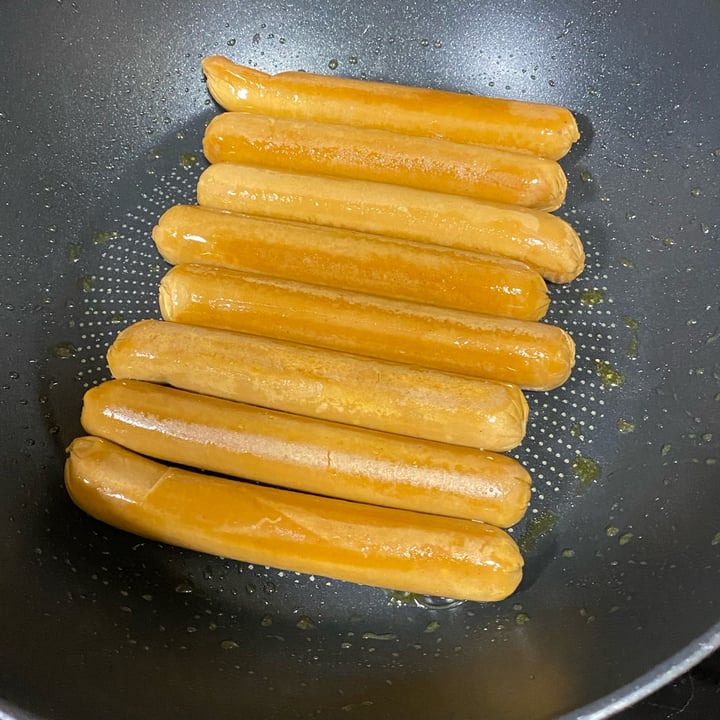 photo of Fry's Family Food Original hot dogs shared by @meganthevegetable on  27 Apr 2022 - review