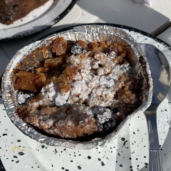 photo of Kali Plant-Based crumble de manzana sin tacc shared by @anabolena on  23 Apr 2022 - review