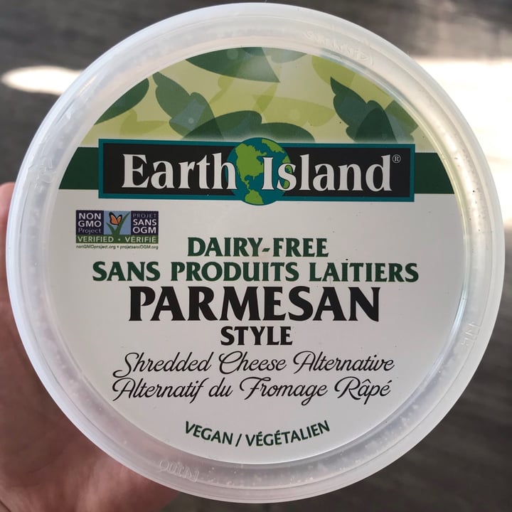 photo of Earth Island Parmesan Style Shredded Cheese Alternative shared by @kaykuzina on  01 Jun 2021 - review