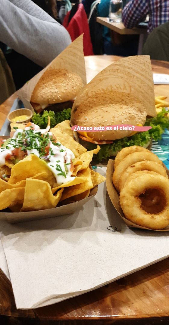photo of Khambú Hamburguesa Clásica shared by @andreapg on  20 Apr 2020 - review