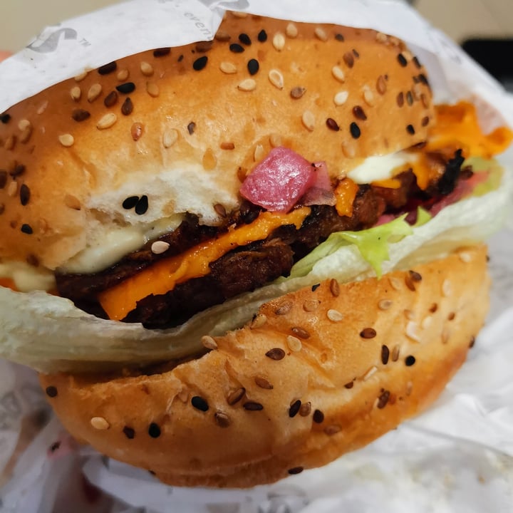 photo of Badass Burgers Beyond Burger shared by @lukasser on  08 Apr 2021 - review
