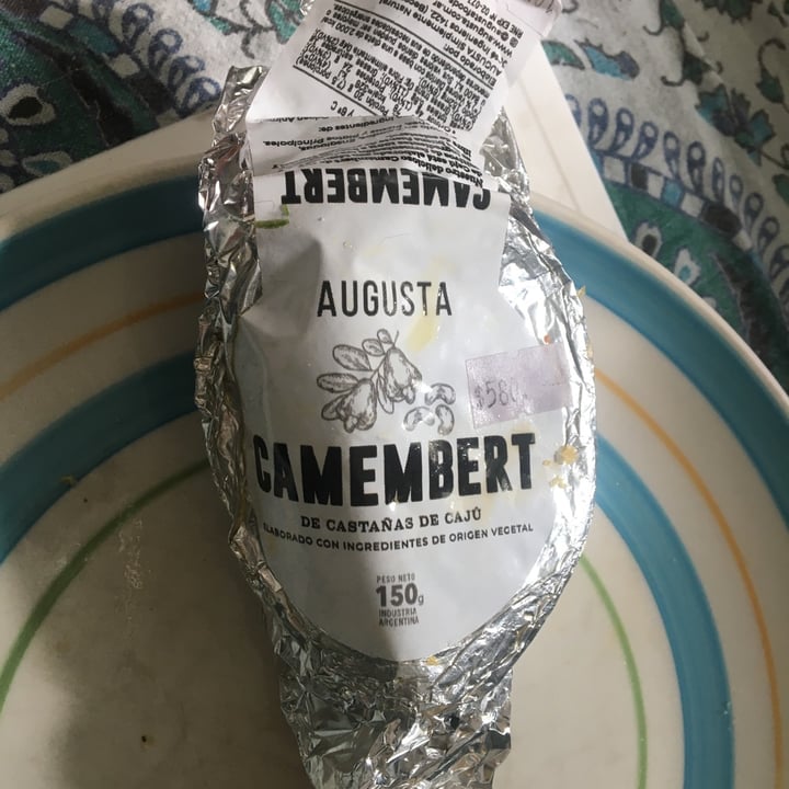 photo of Augusta Camembert shared by @gabibalcarce on  06 Nov 2021 - review