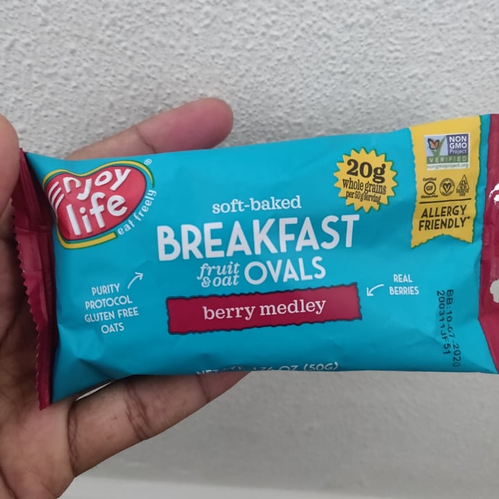 photo of Enjoy Life Berry Medley Breakfast Ovals shared by @hownowbrownkow on  25 Jun 2020 - review