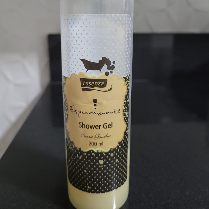 photo of Empório Essenza Serra Gaúcha Espumante Shower Gel shared by @isisbraga on  11 May 2022 - review