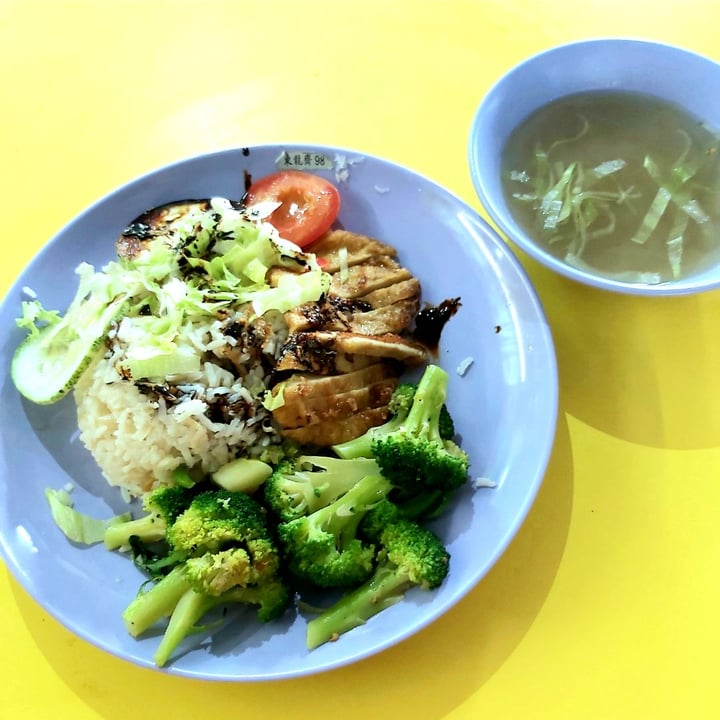 photo of Tang Leng Chay 東龍齋 Chicken rice shared by @herbimetal on  12 Mar 2020 - review