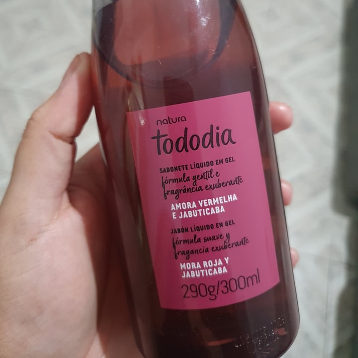 review photo of Natura Todo dia sabonete líquido amora e jabuticaba shared by @djoaninha on 31 Jul 2021 - review