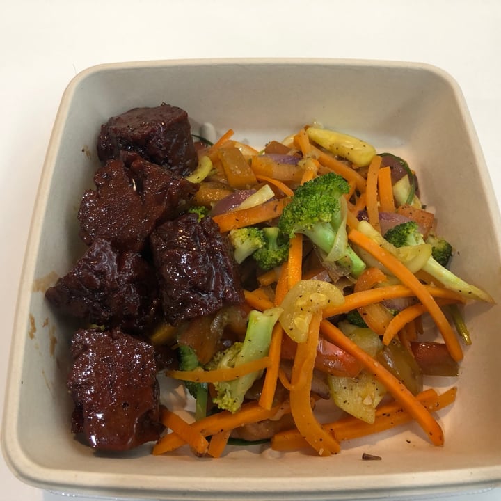 photo of Love Organic Vegan Café Filete en salsa soya con vegetales asados 100%vegano shared by @ktalaser on  21 Jun 2021 - review