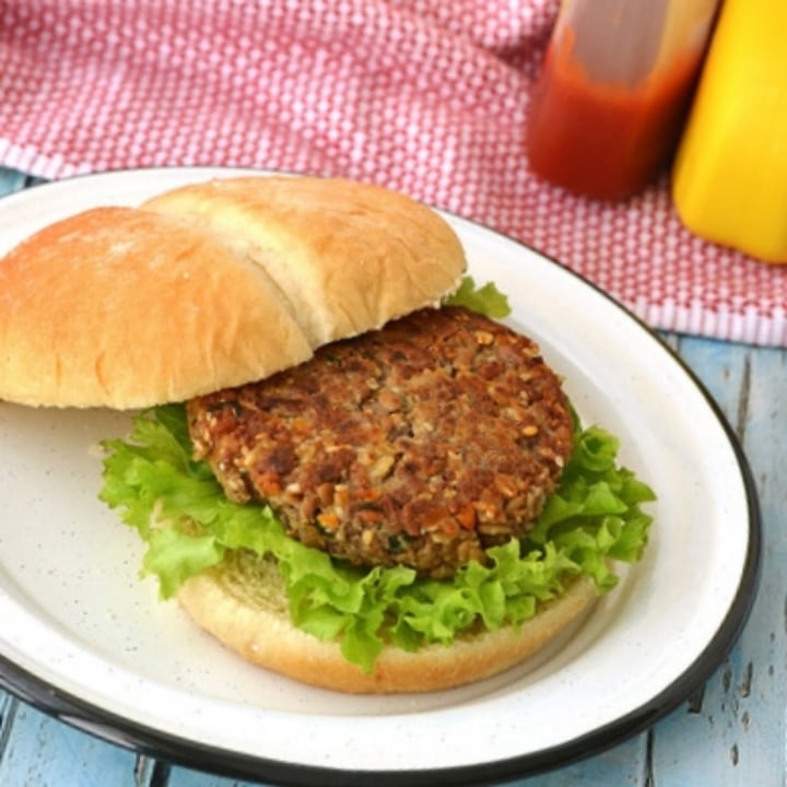 review photo of Bulevar Sésamo Vegetariano Hamburguesas De Vegetales shared by @tupack0808 on 17 May 2020 - review