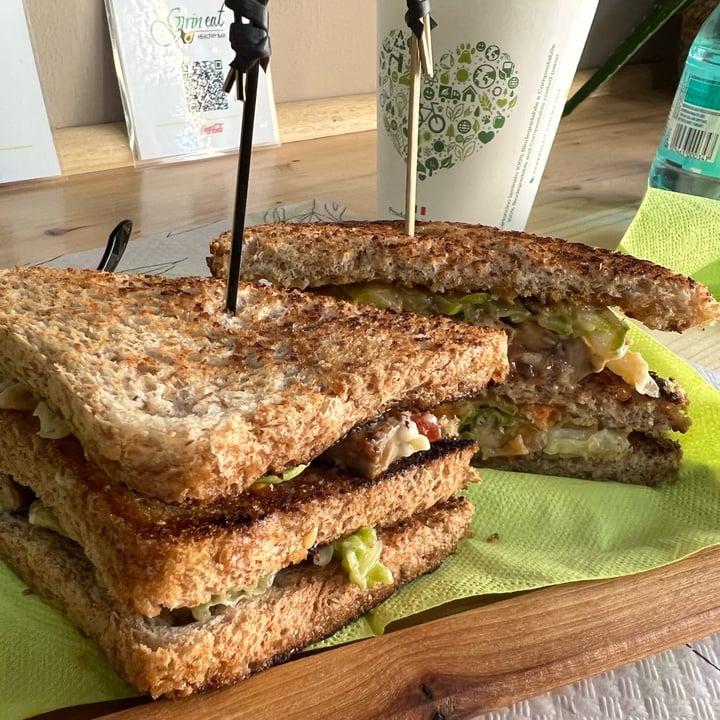 photo of Grin Eat Vegan Sandwich shared by @robertamurru on  16 Apr 2022 - review