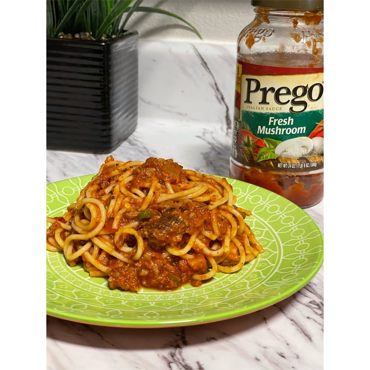 photo of Prego Fresh mushroom pasta sauce shared by @kialovesveggies on  29 Nov 2021 - review