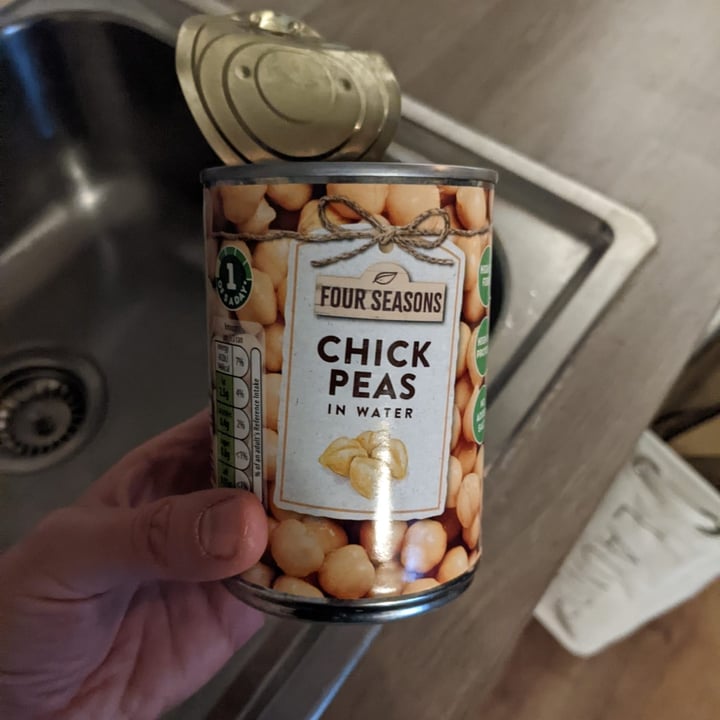 photo of ALDI chick peas shared by @eabillion on  31 May 2022 - review