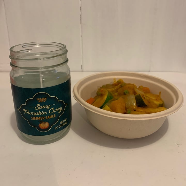 photo of Trader Joe's Spicy Pumpkin Curry Simmer Sauce shared by @bananarosie on  06 Dec 2020 - review
