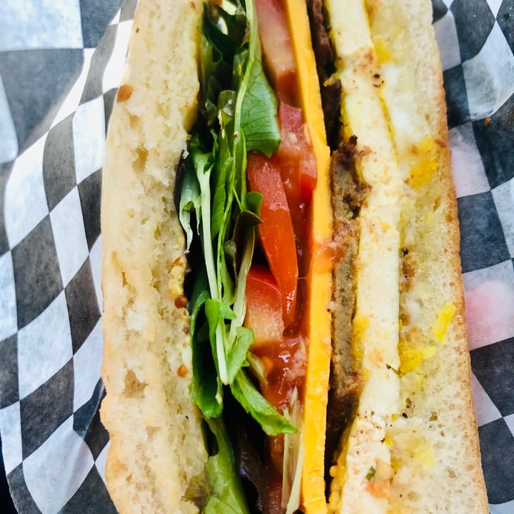 photo of Cafe la Vie Breakfast Sandwich shared by @veganvanwoman on  22 Aug 2021 - review