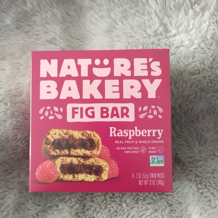 photo of Nature's Bakery raspberry fig bar shared by @alyssaa on  26 Apr 2022 - review