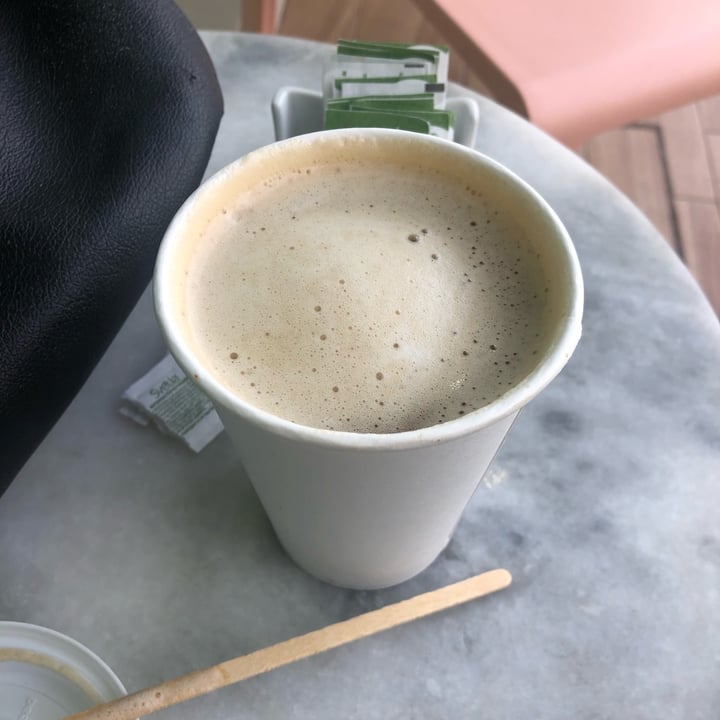 review photo of Frosh Ice Cream Bar cappuccino con leche de coco shared by @lunapimentel on 14 Jun 2022 - review