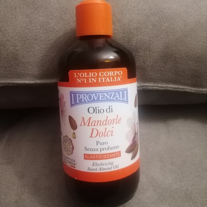 review photo of I Provenzali Olio di Mandorle Dolci shared by @giugia87 on 11 May 2022 - review