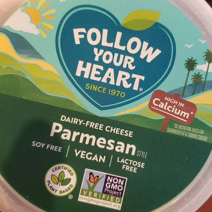 photo of Follow your Heart Dairy-Free Parmesan Shredded shared by @korbinbarks5000 on  31 Aug 2021 - review