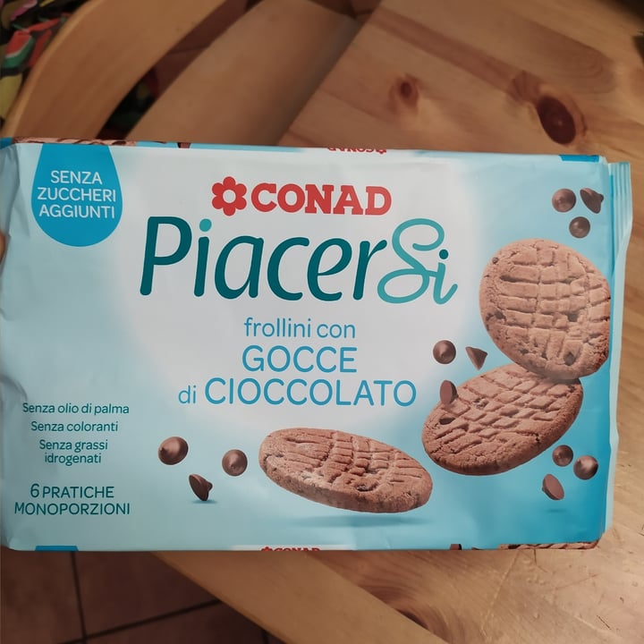 photo of Piacersi | Conad biscotti con gocce di cioccolato shared by @cri7 on  26 Jun 2022 - review