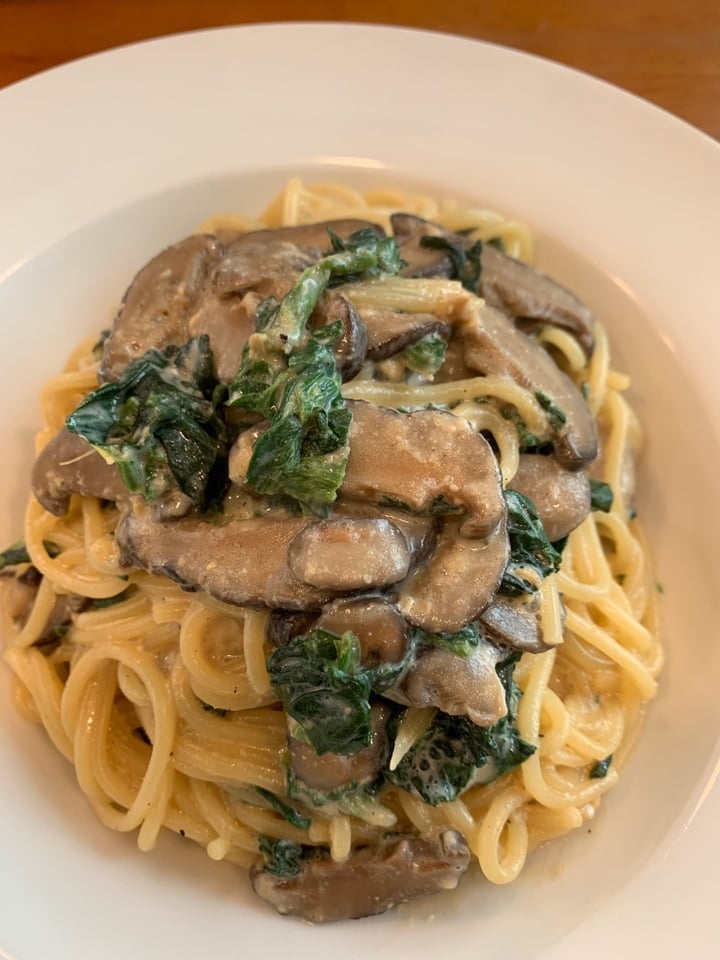 photo of Soul Alife Mushroom & Spinach Pasta shared by @greenbovine on  29 Oct 2019 - review