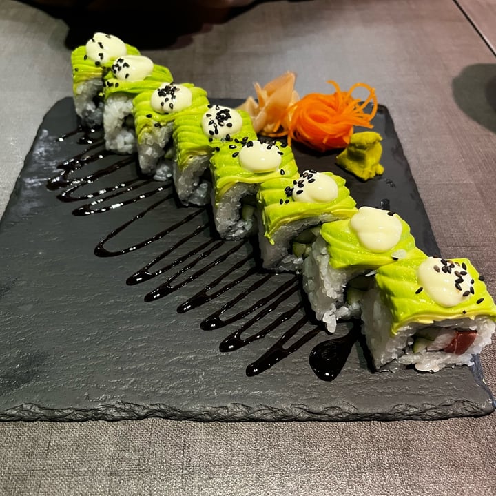 photo of Herbivore Avocado Roll Maki shared by @neralo on  16 Oct 2021 - review
