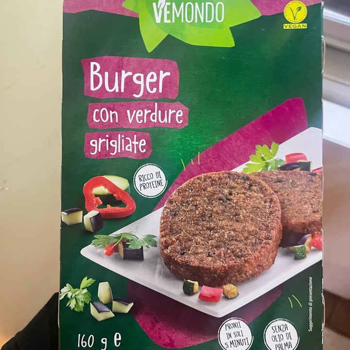 photo of Vemondo Burger con Verdure Grigliate shared by @lauraluce on  26 Mar 2022 - review