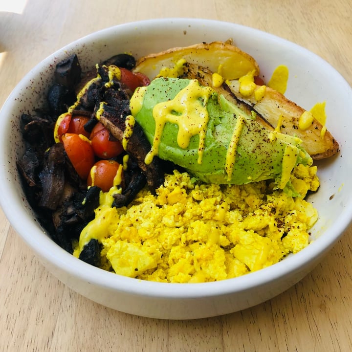 photo of Lexi's Healthy Eatery Farmer's Breakfast Bowl shared by @reshmikhan on  01 Nov 2021 - review