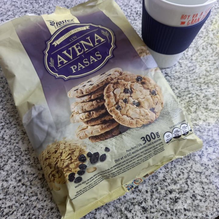 photo of Tostex Galletitas Dulces Con Avena Y Pasas shared by @sergipe on  30 Nov 2021 - review
