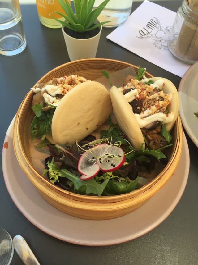 Photo of the dish “Bao de setas shiitake”