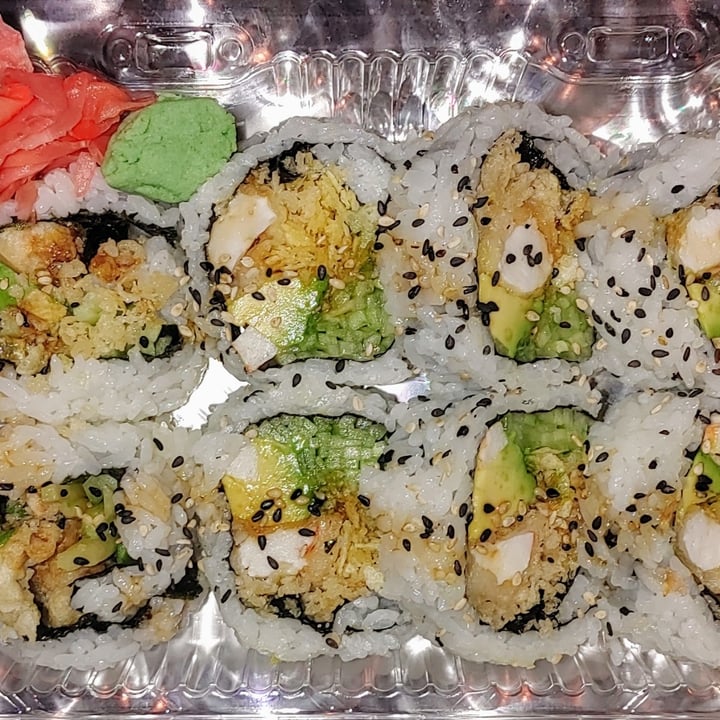 photo of Tenon Vegan Sushi Super Crunchy Roll shared by @romeoluv1 on  16 Apr 2021 - review