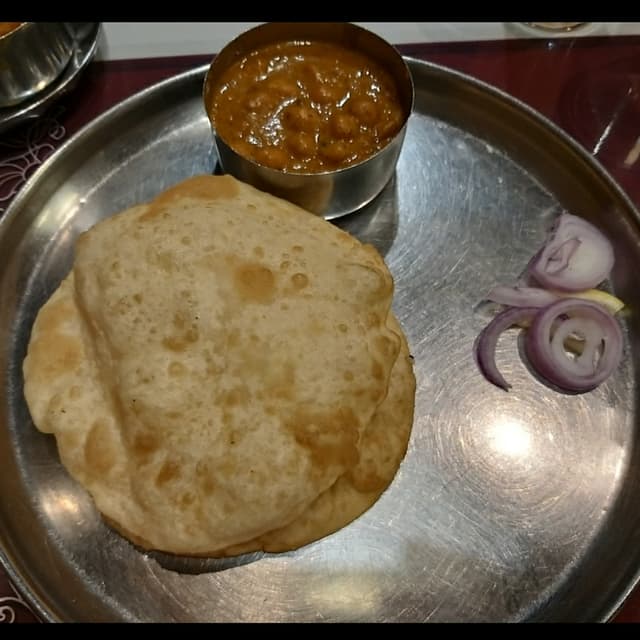 Photo of the dish “Battura chana”