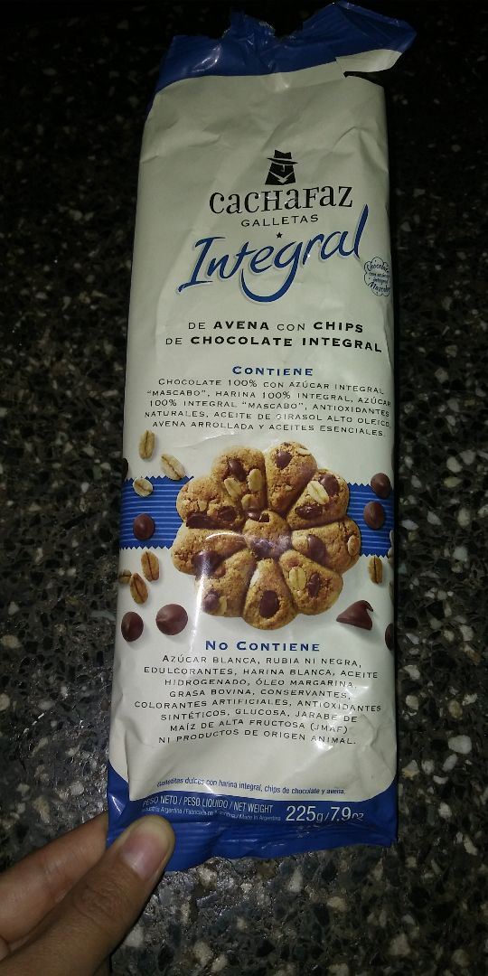 photo of Cachafaz Galletas Integral De Avena Con Chips De Chocolate shared by @8cintia8 on  17 Dec 2019 - review