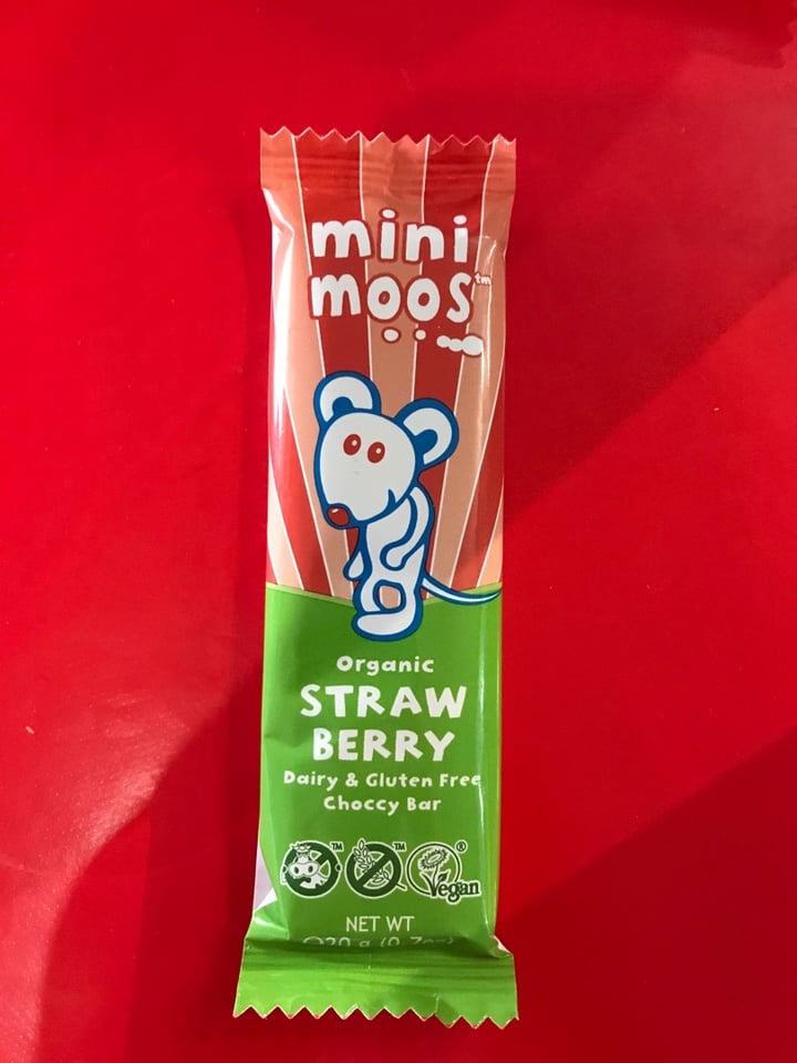 photo of Mini Moos Strawberry chocolate bar shared by @kentros4urus on  01 Mar 2020 - review
