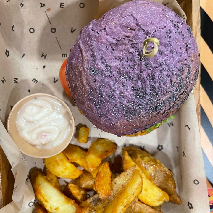 photo of Flower Burger purple cheesy shared by @lailazzz on  27 Jun 2022 - review