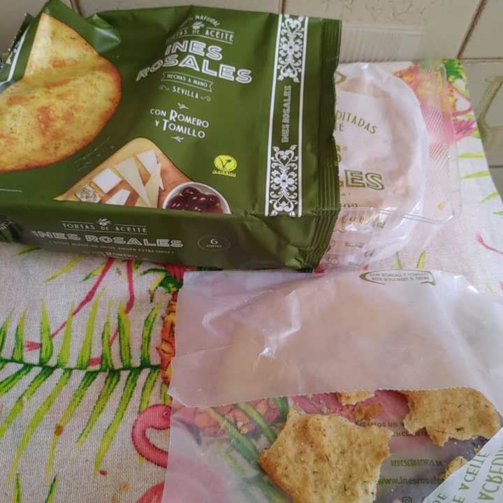 photo of Inés Rosales Rosemary and Thyme Mediteranian Crisp shared by @evixi on  10 Aug 2021 - review