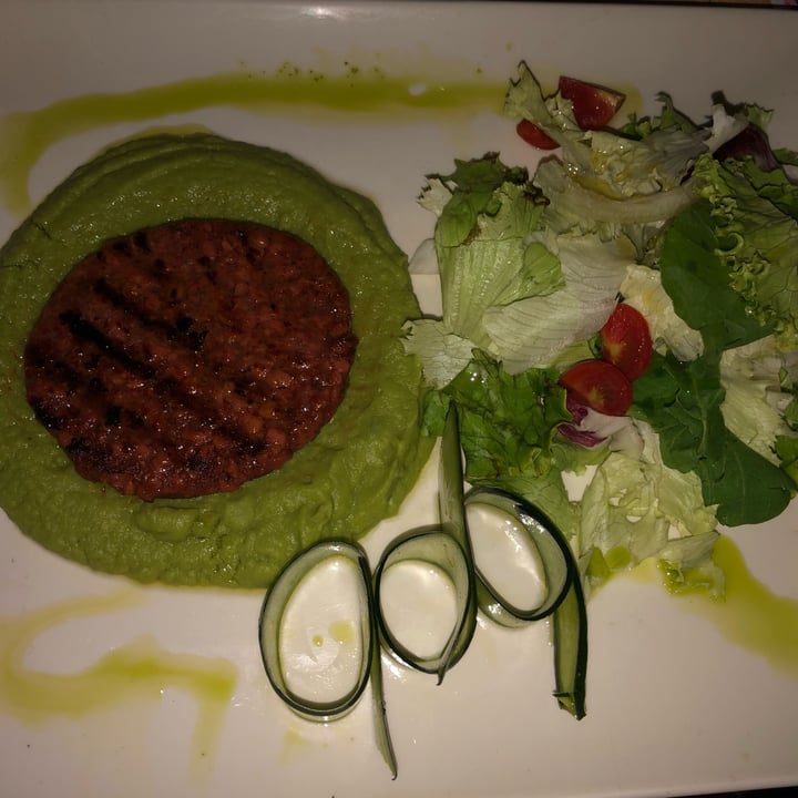 photo of Tinel Veggie patty with mashed peas shared by @angelicadini on  04 Sep 2022 - review