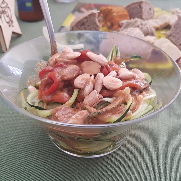 photo of LA MARMITA VERDE DEL MUNDO VEGETAL Ensalada Marmita shared by @tekilababy on  27 Oct 2021 - review