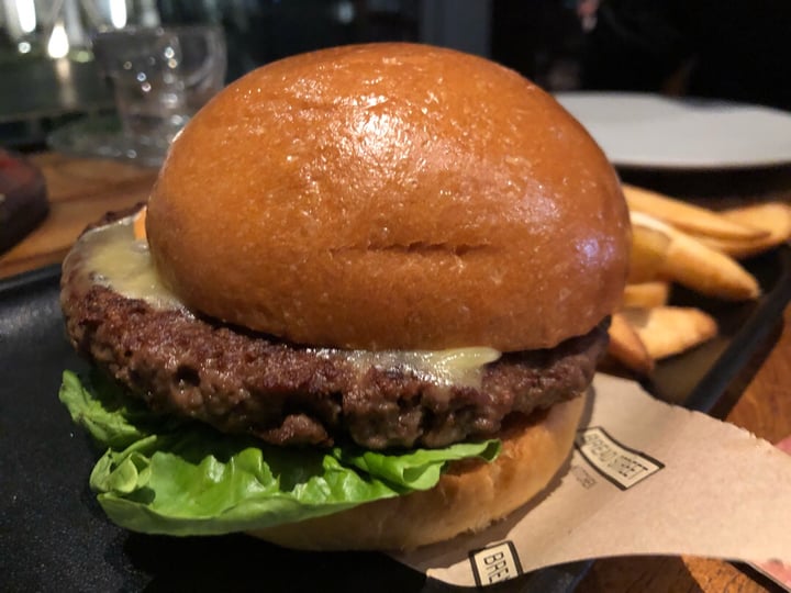 review photo of Bread Street Kitchen Singapore Impossible burger shared by @chrishineerita on 14 Jul 2019 - review