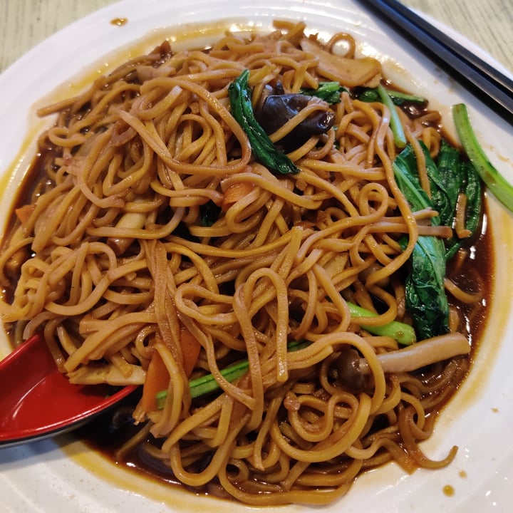photo of R&J Cosy Corner (Zi Zai Vegetarian) Fried ee fu noodles shared by @fourdollars on  08 Apr 2021 - review