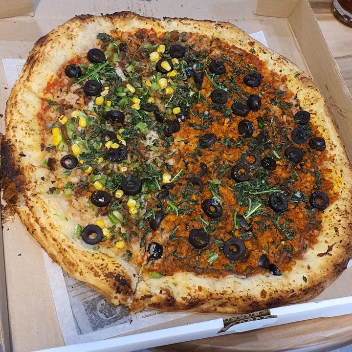 review photo of Marcello's Plant Based Pizza Pizza de chorizo y vegetales shared by @gustavoslaf on 01 Oct 2021 - review