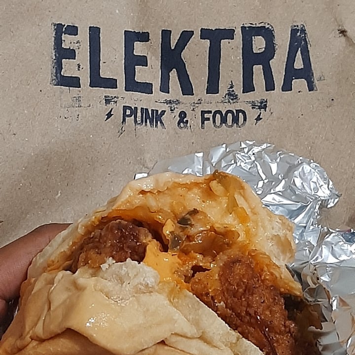 photo of Elektra Punk & Food Sanduche de coliflor frito shared by @camiessi on  11 Jun 2020 - review
