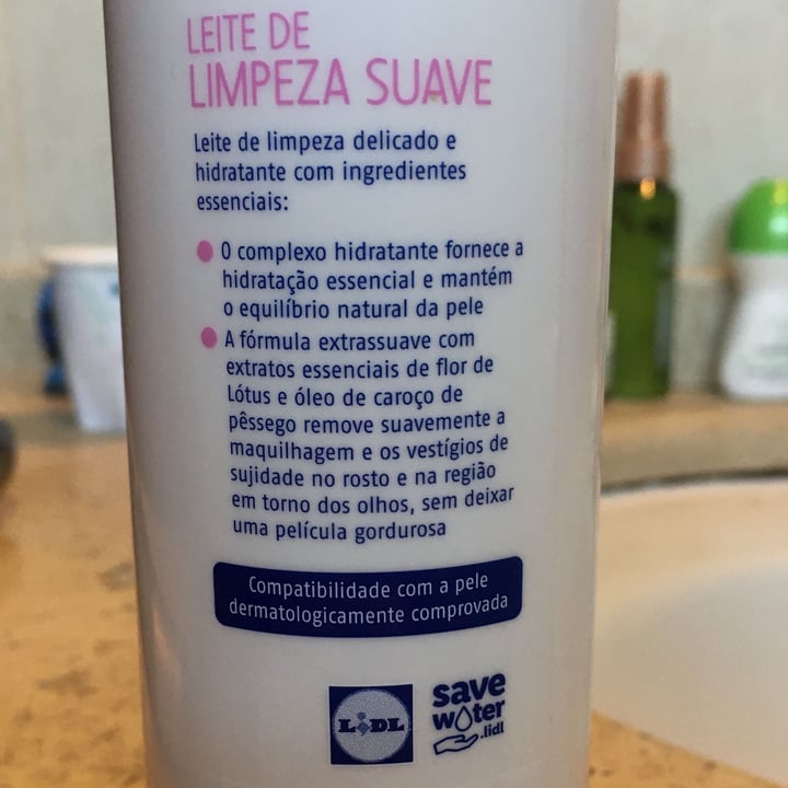 review photo of Cien Leite de limpeza shared by @beatrizreis on 25 Apr 2022 - review