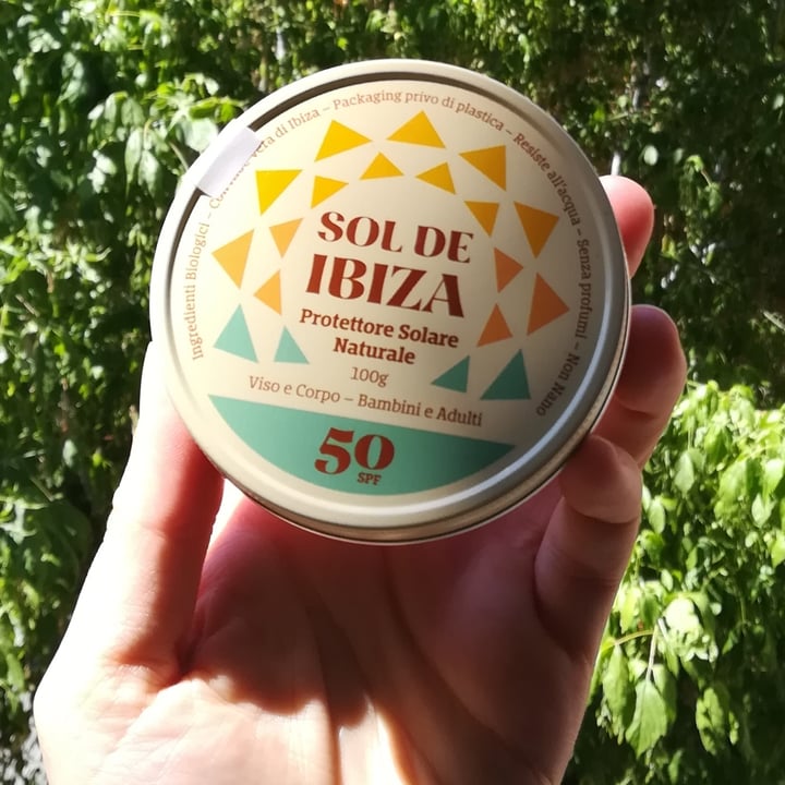 photo of Sol de Ibiza Protettore Solare Naturale 50spf shared by @darials on  10 Jul 2022 - review