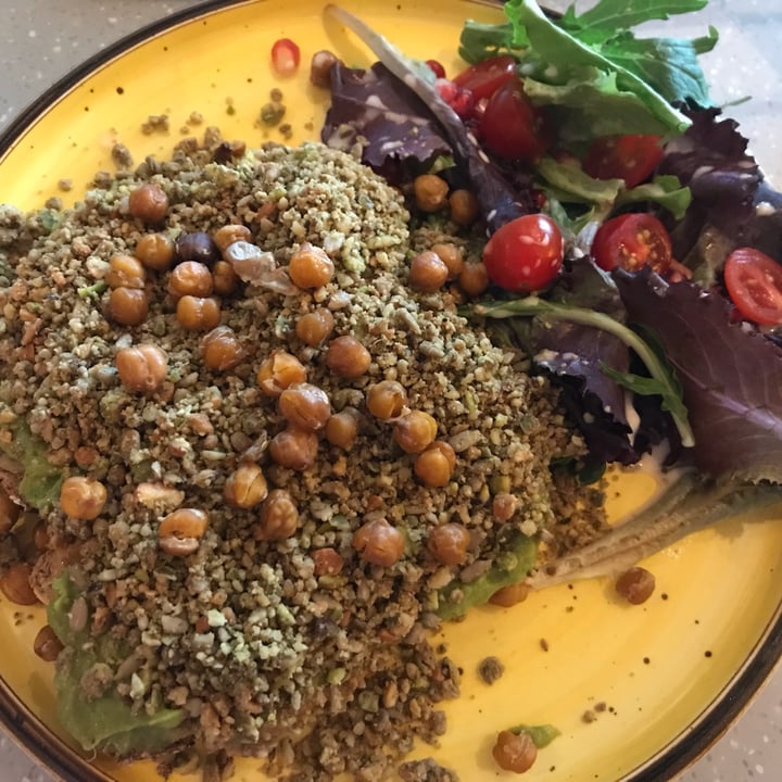 review photo of CLOSED - Privé Paragon Middle Eastern Avocado Toast shared by @architatekriwal on 10 May 2022 - review