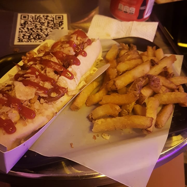 photo of Elektra Punk & Food Perra shared by @caroveggiefit on  31 Oct 2020 - review